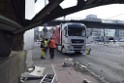 LKW blieb unter Bruecke haengen Koeln Deutz Opladenerstr Deutz Muelheimerstr P102